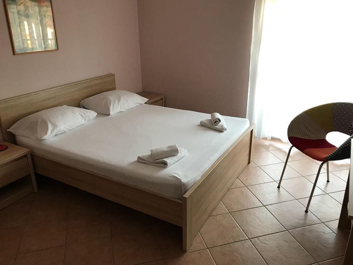 Guest House Ivo Стобрек Экстерьер фото